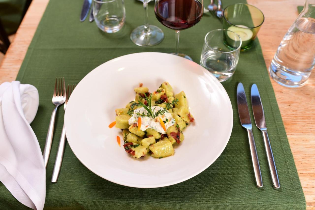 Hotel Restaurant Waldbichl Verano エクステリア 写真